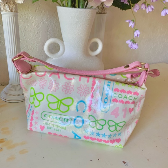 Y2K Coach Pink Vinyl Butterfly Graffiti Bag - Picture 3 of 4
